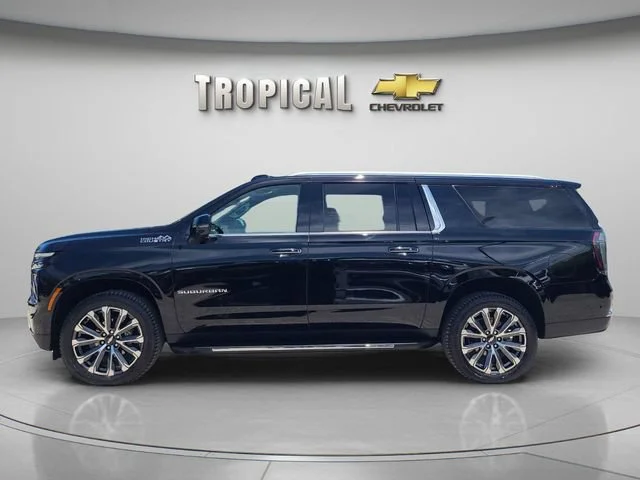 Used 2025 Black Chevrolet High Country image 2