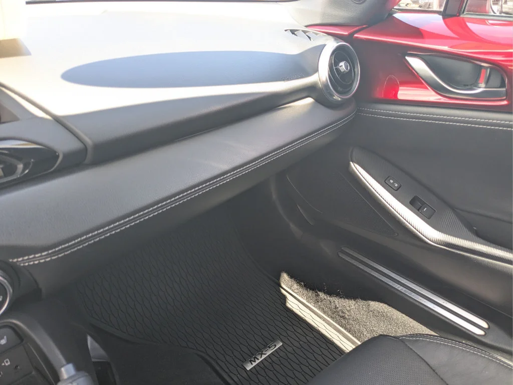 Used 2023 Red Mazda Grand Touring image 11