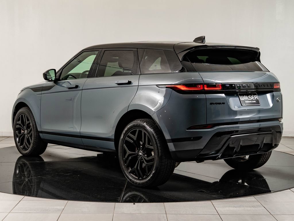 Used 2023 Gray Land Rover SE image 6