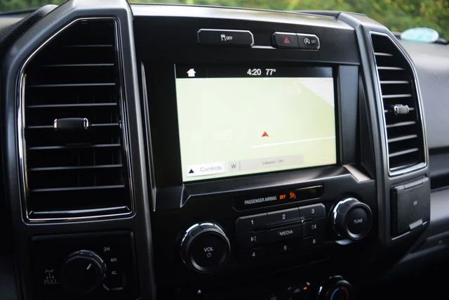 Used 2018 White Ford XLT image 9