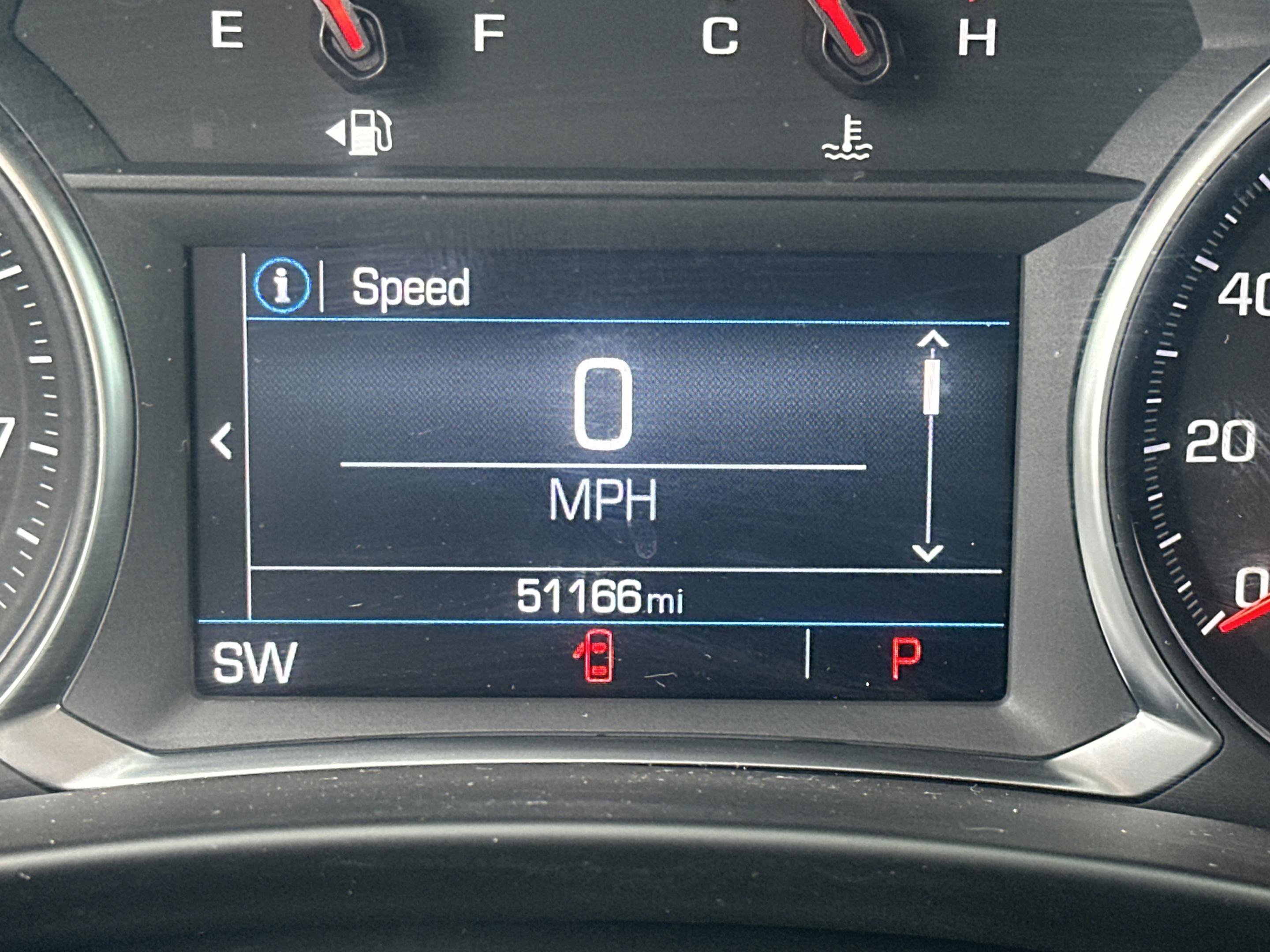 Used 2024 Summit White GMC SLE image 22