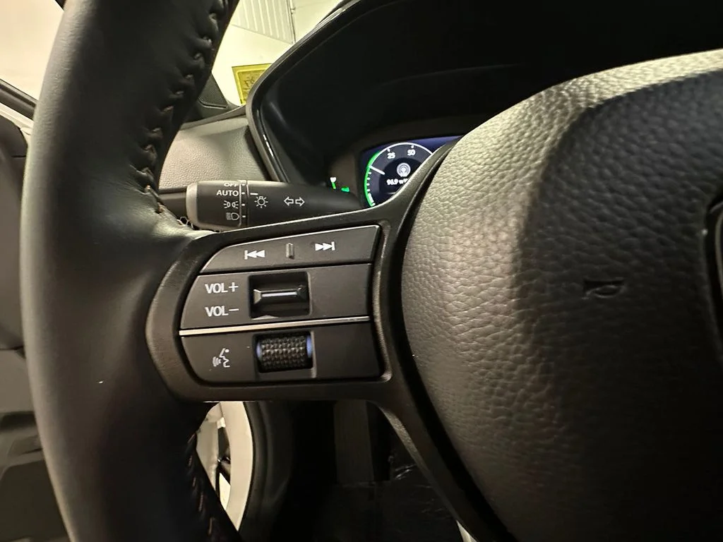 Used 2026 White Honda Sport-L image 35