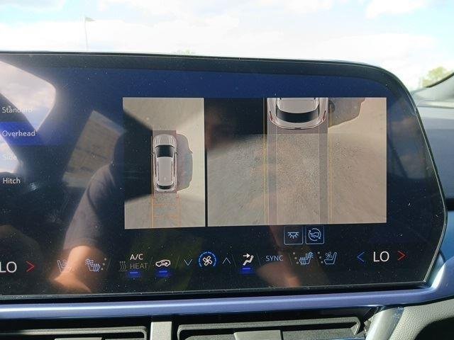 2025 Chevrolet Equinox EV LT - Photo 19