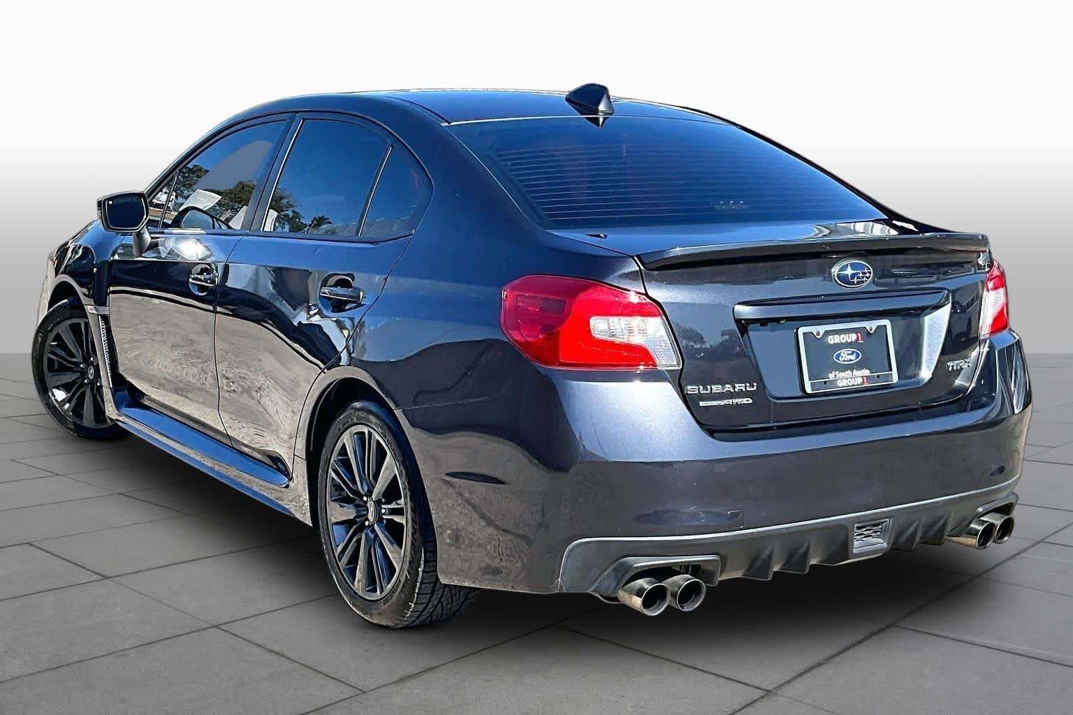 Used 2019 Dark Gray Metallic Subaru  image 15