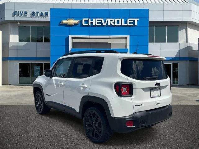 Used 2023 White Jeep Altitude image 4