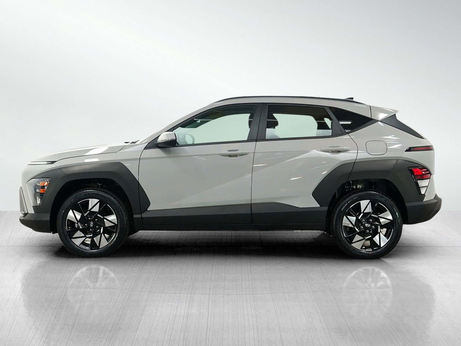 Used 2024 Hyundai Kona SEL with VIN KM8HCCAB3RU062876 for sale in Minneapolis, Minnesota
