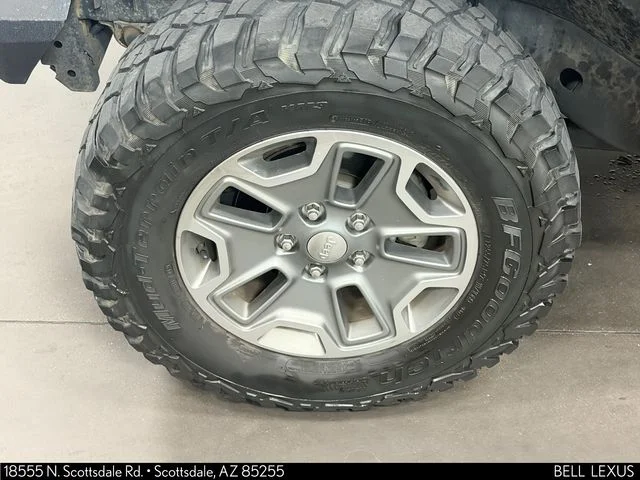 Used 2018 Gray Jeep Unlimited Rubicon image 10