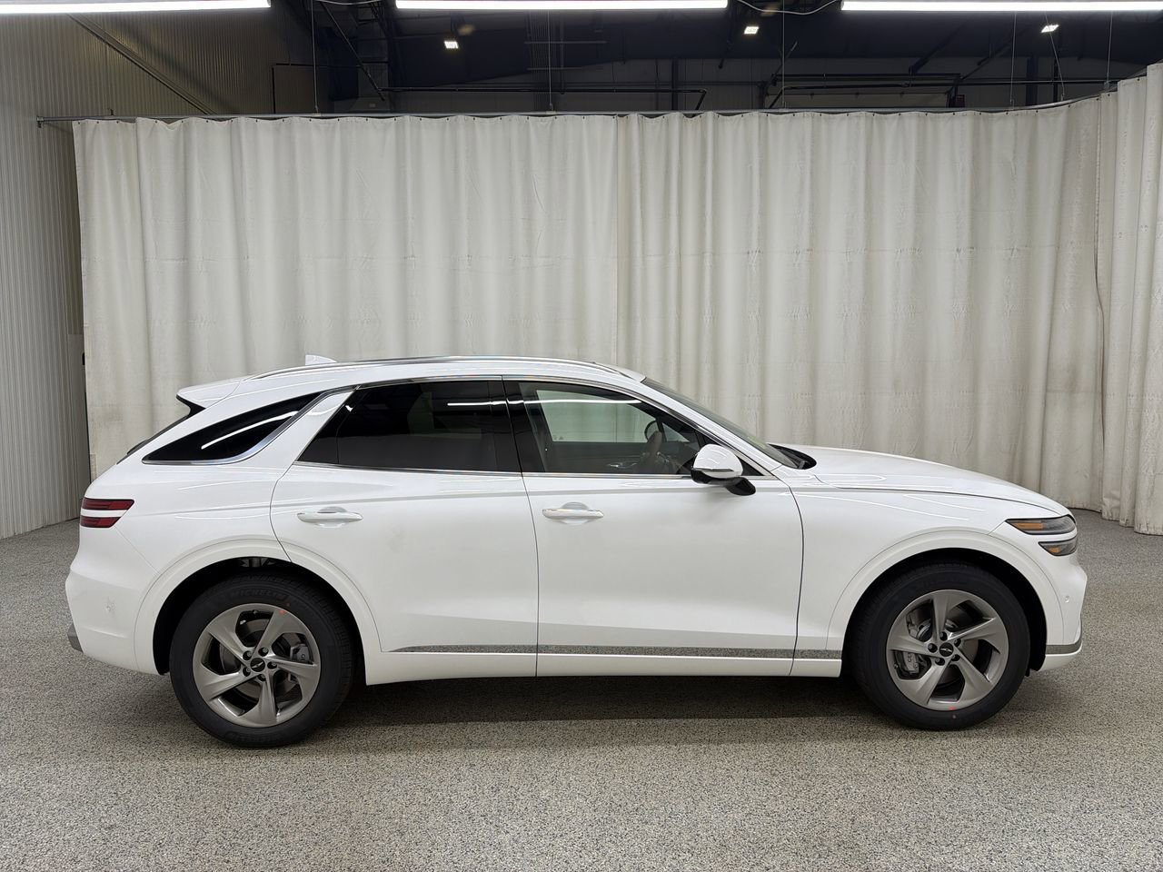 New 2026 Uyuni White Genesis 2.5T ADVANCED image 5