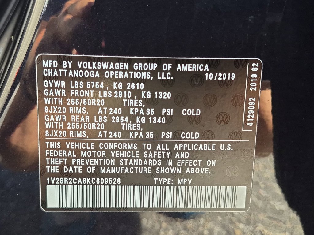Used 2019 Black Volkswagen 3.6L V6 SEL R-Line image 34