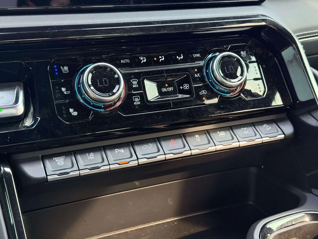 Used 2025 Black GMC AT4X image 25