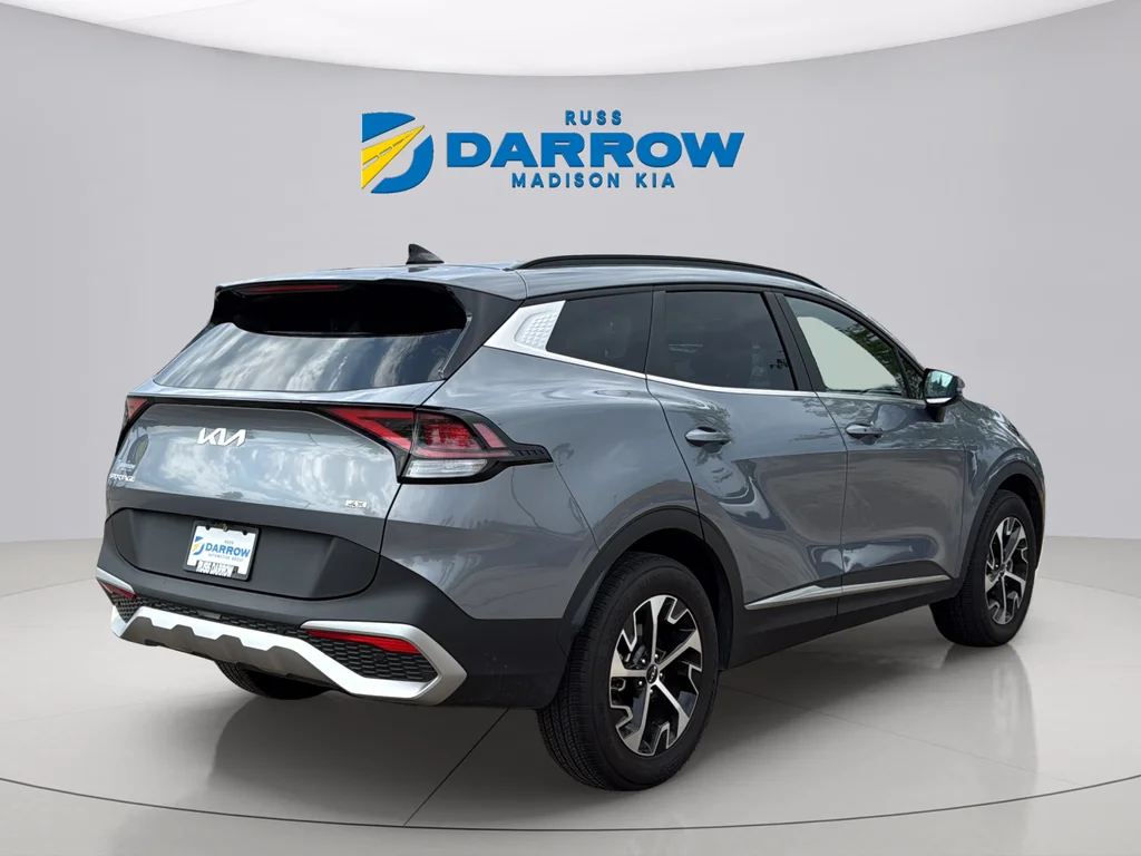 Used 2025 Everlasting Silver Kia EX image 5