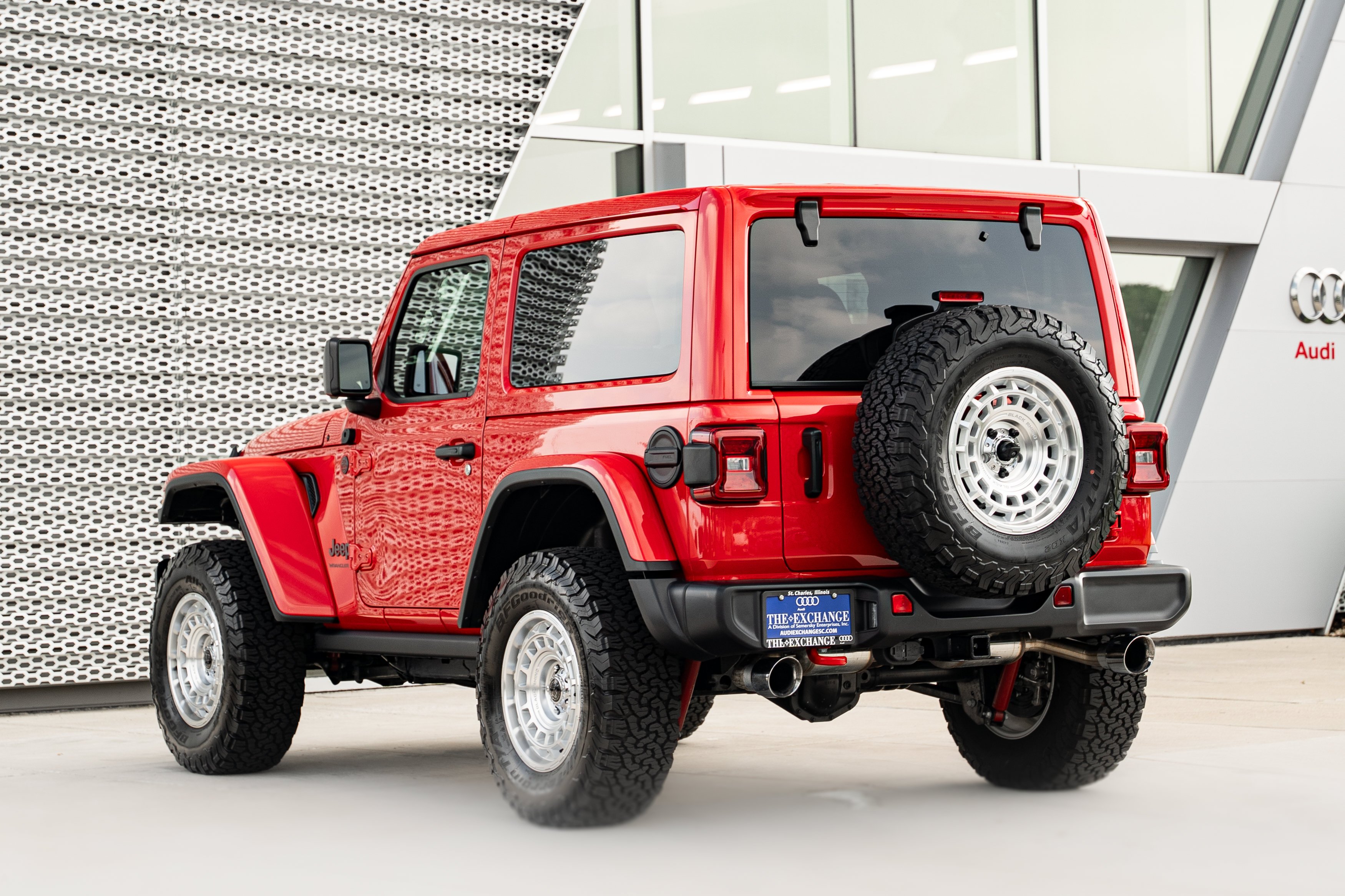 Used 2026 Firecracker Red Clearcoat Jeep Rubicon image 5