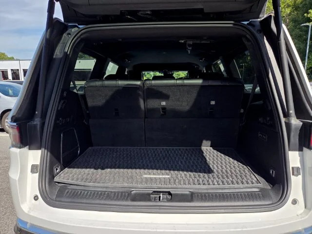Used 2024 White Jeep Series II image 30