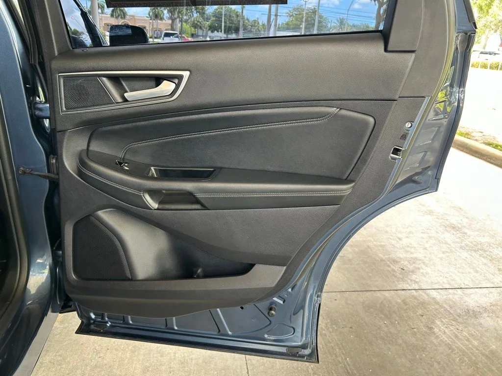 Used 2019 Blue Ford Titanium image 29