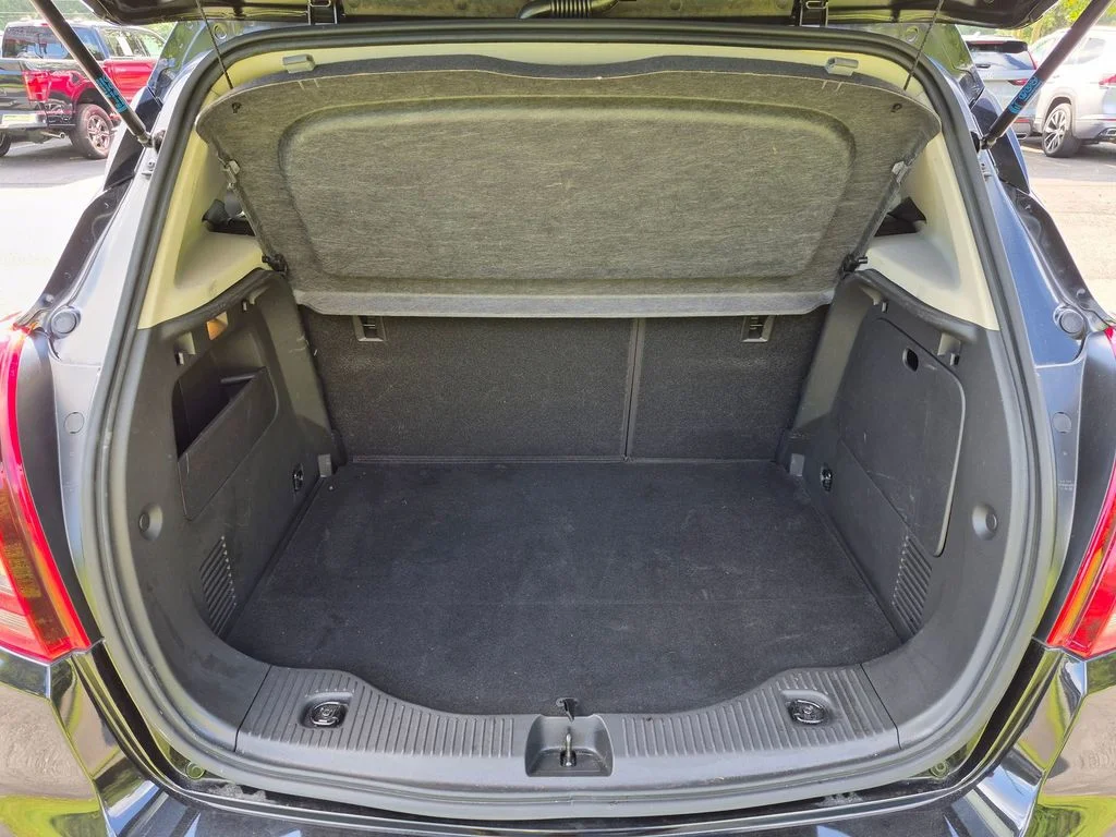Used 2022 Black Buick Preferred image 27