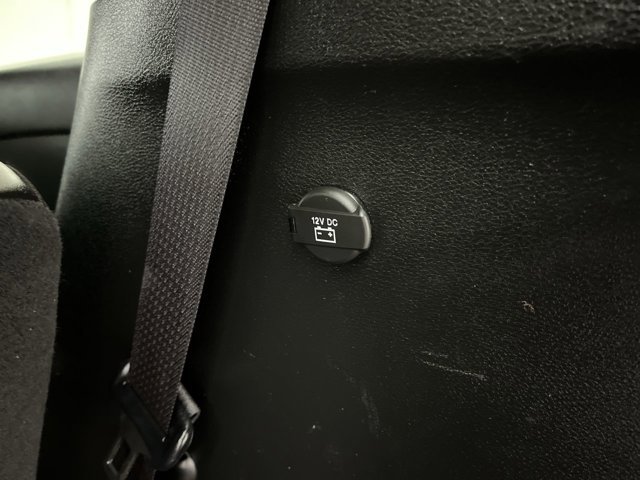 Used 2025 Diamond Black Crystal Pearlcoat Chrysler Select image 30