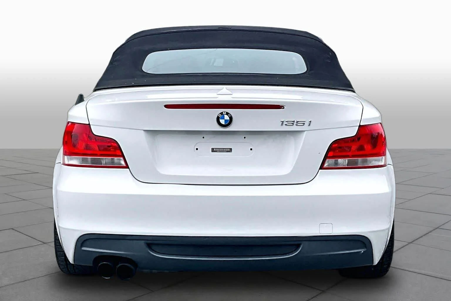 Used 2012 Alpine White BMW 135i image 4