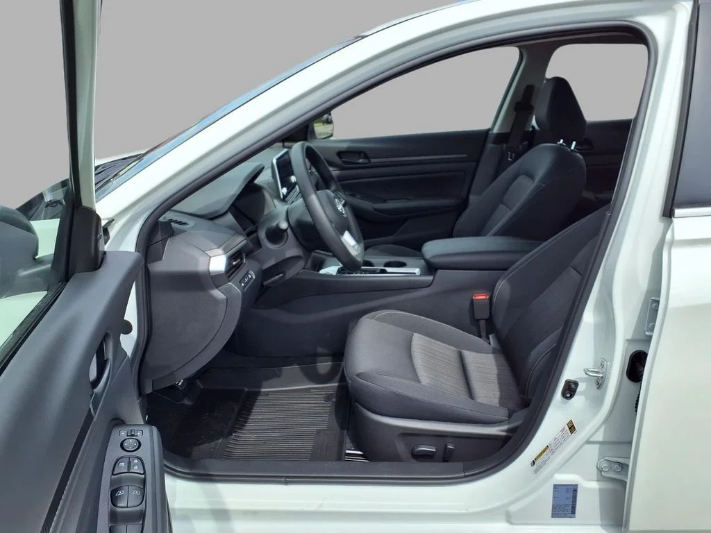New 2026 White Nissan 2.5 SV image 20