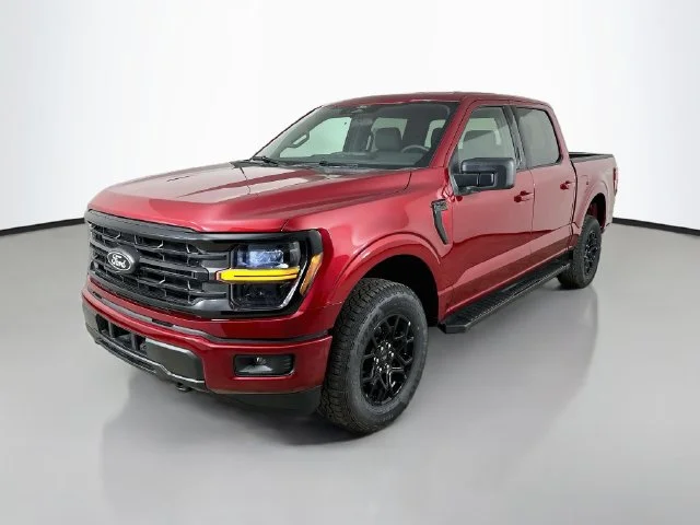New 2026 Ruby Red Metallic Tinted Clearcoat Ford XLT image 3