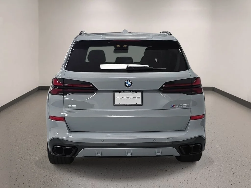 Used 2025 Gray BMW M60i image 6