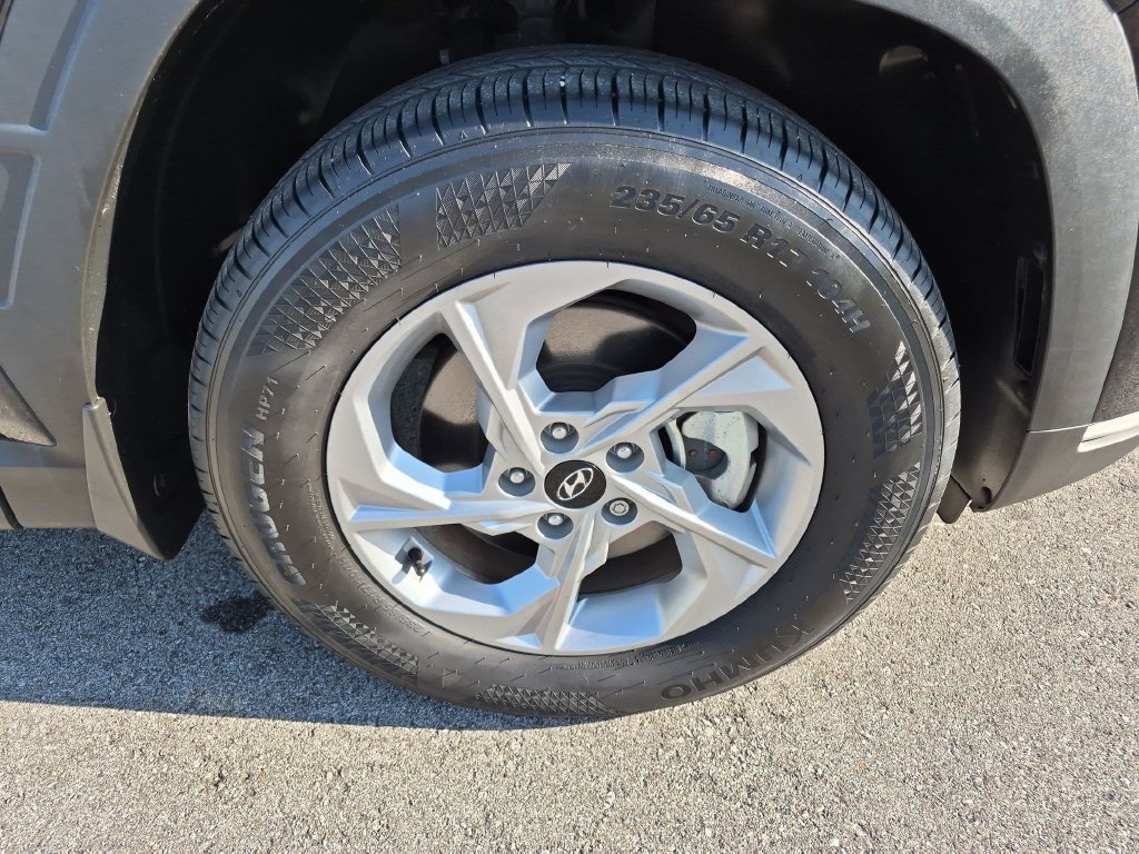 Certified Used 2024 Black Hyundai SE image 9