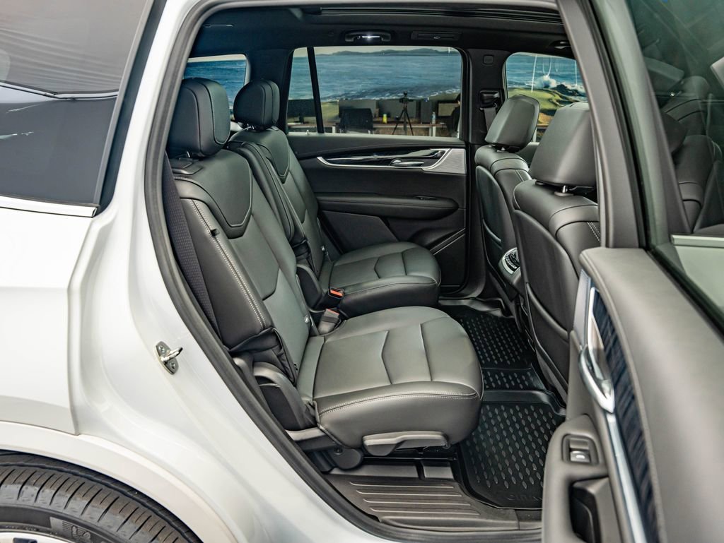 Used 2025 Crystal White Tricoat Cadillac Premium Luxury image 34