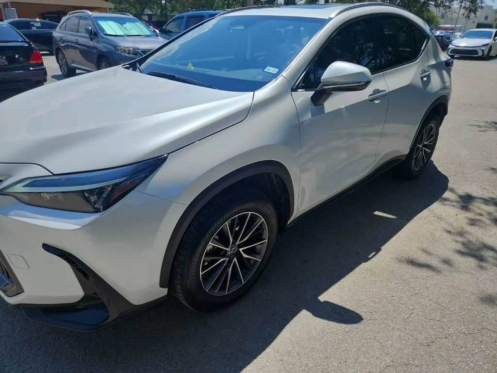 Used 2024 White Lexus 350h Base image 18
