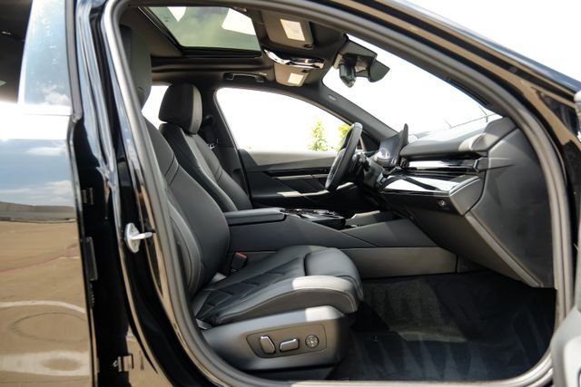 Used 2025 Black BMW 530i image 46