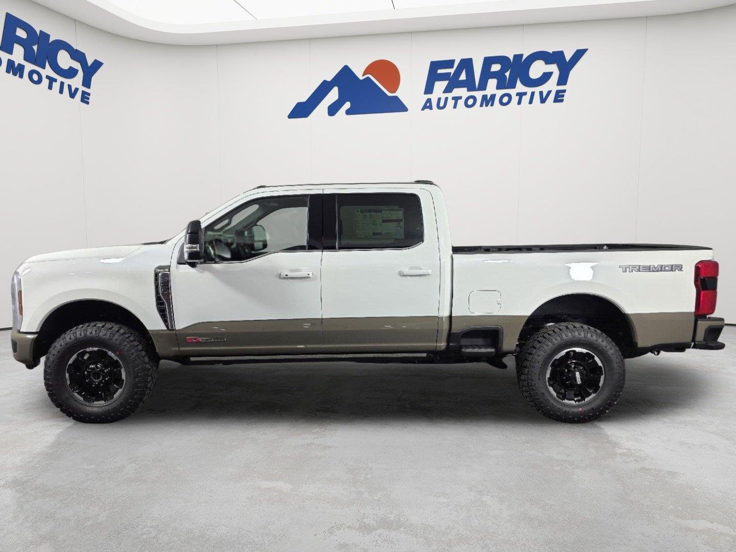 New 2026 Star White Metallic Tri-Coat Ford F-250® King Ranch® image 2