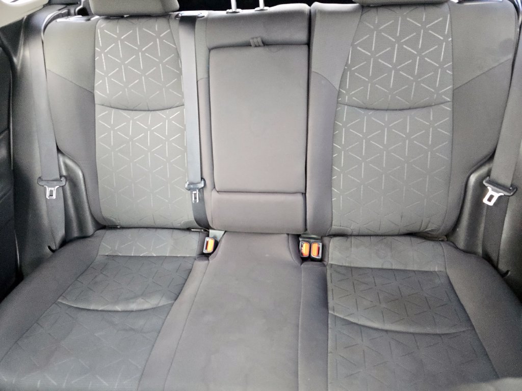 Used 2021  Toyota XLE image 19