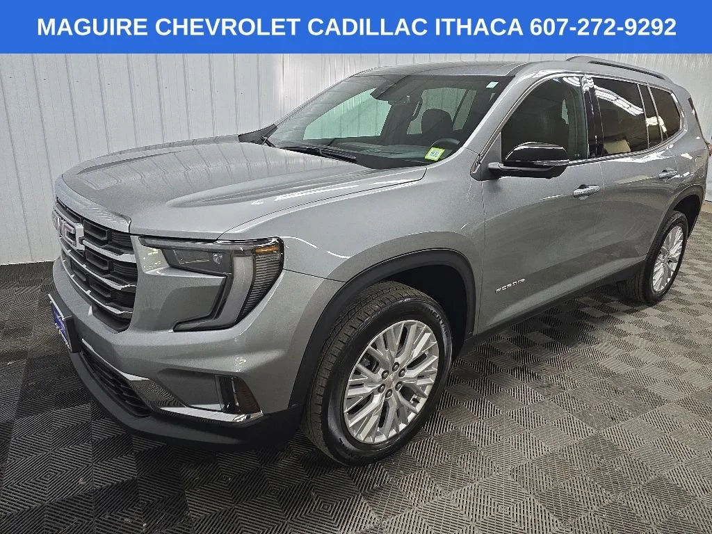 Used 2024 Silver GMC Elevation image 8