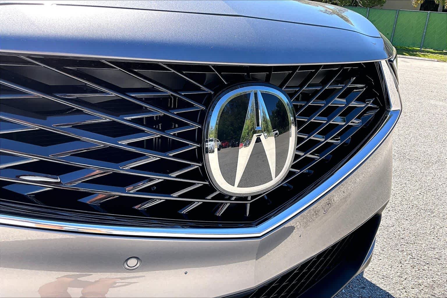 Used 2026 Liquid Carbon Metallic Acura w/Technology Package image 15