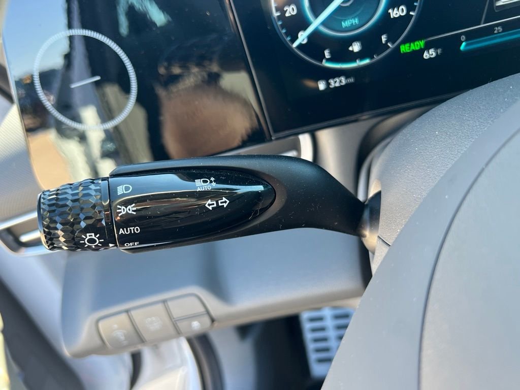 2025 Hyundai Elantra Blue - Photo 17