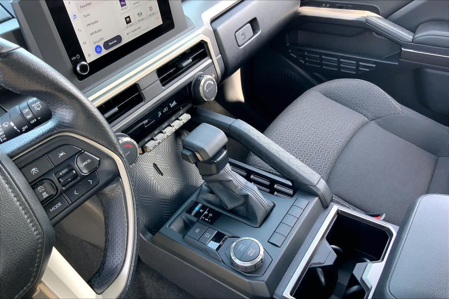 Used 2025 Ice Cap Toyota SR5 image 16