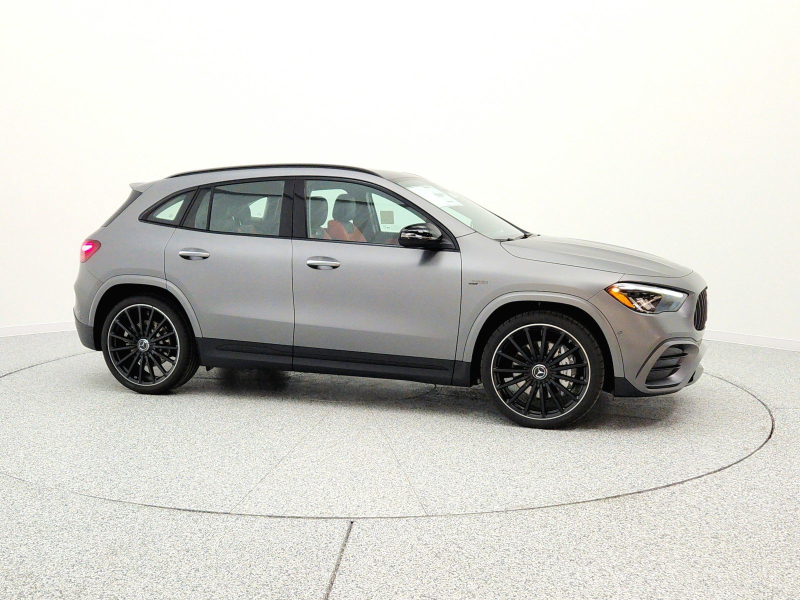 New 2026 MANUFAKTUR Mountain Grey Magno Mercedes-Benz AMG® GLA 35 4MATIC SUV image 25