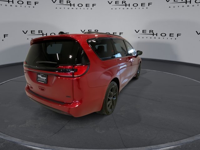 2024 Chrysler Pacifica Touring L - Photo 8