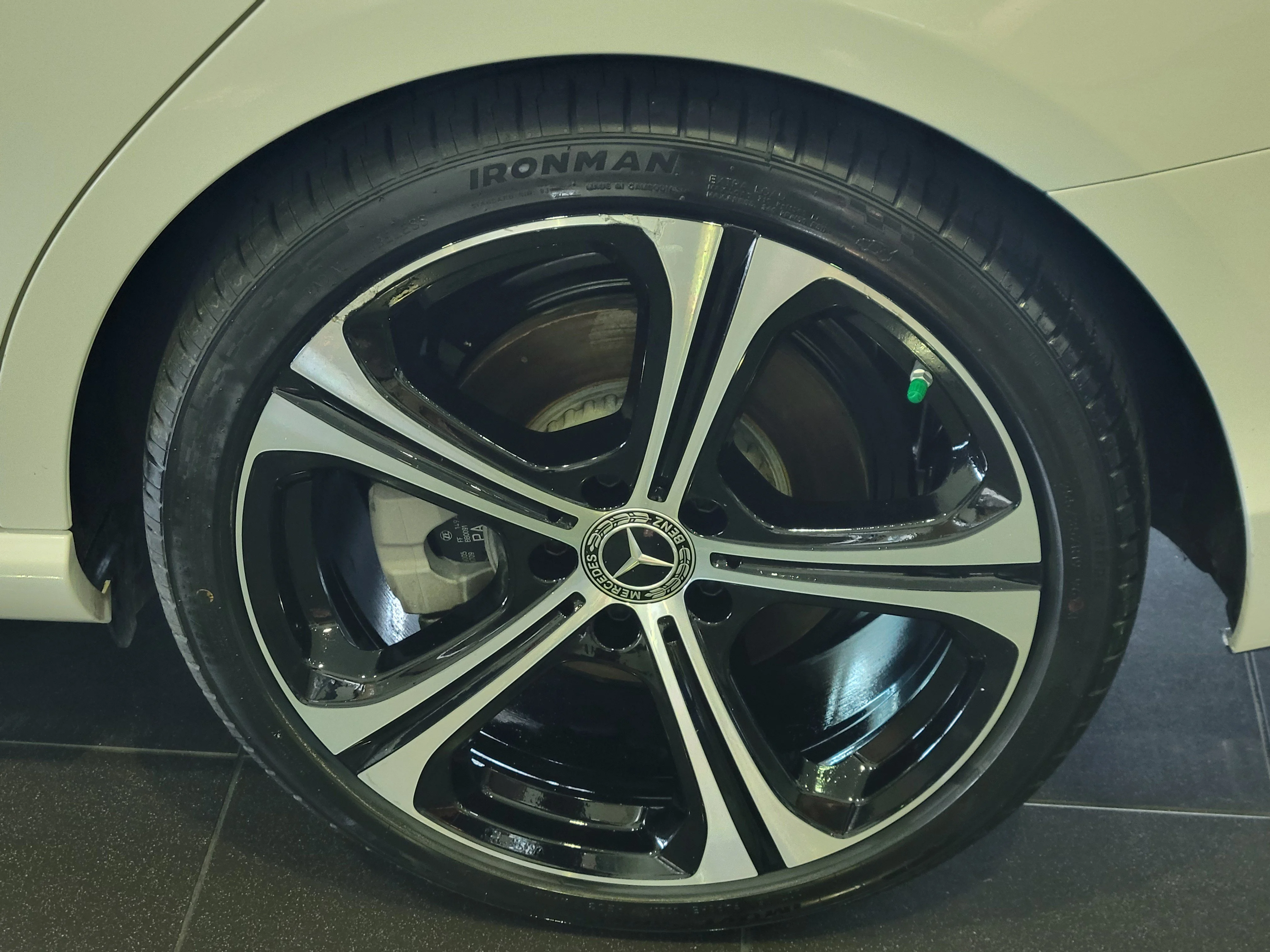 Used 2025 Polar White Mercedes-Benz C 300 image 6