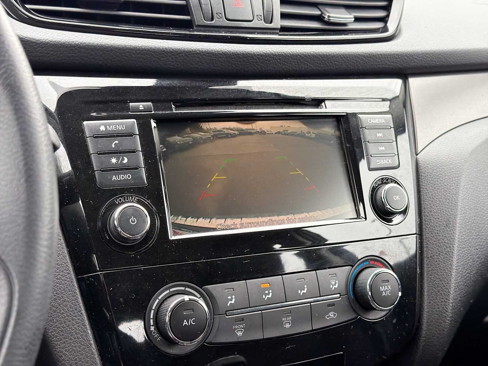 Used 2020 Magnetic Black Pearl Nissan S image 27