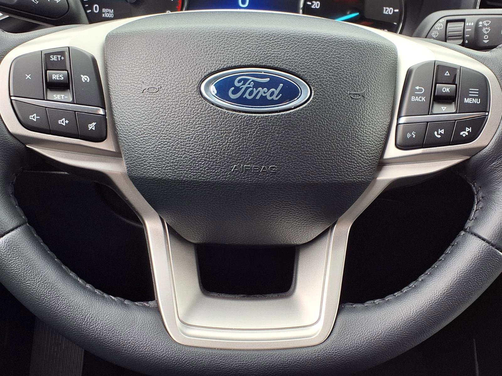 Certified Used 2024 Agate Black Metallic Ford XLT image 15