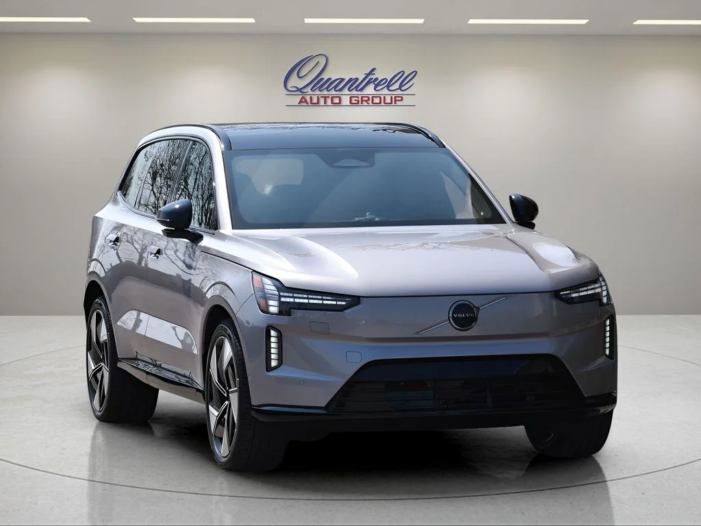 2026 Volvo EX90 Ultra - Photo 2