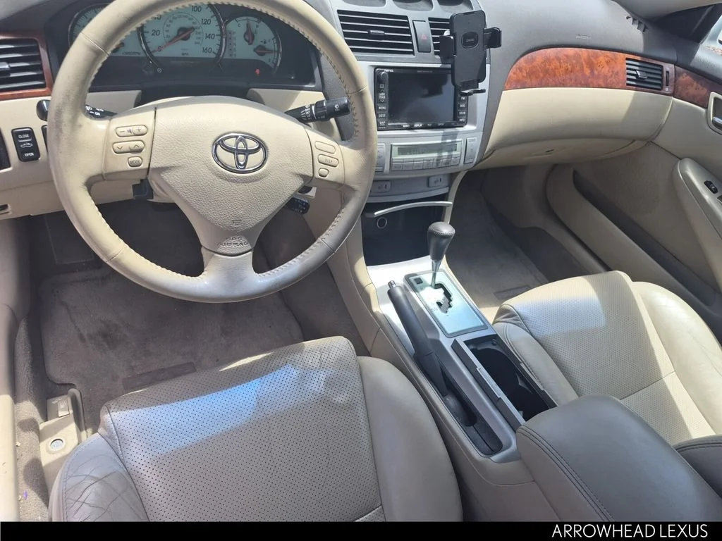 Used 2006 White Toyota SLE image 11