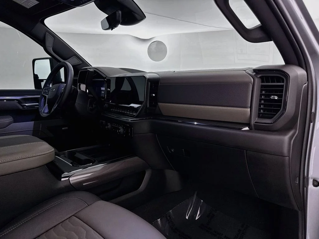 Used 2026 Gray Chevrolet ZR2 image 29