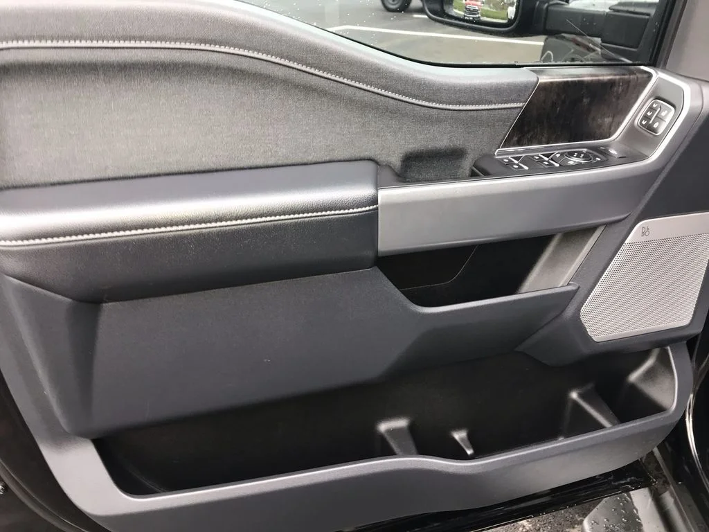 Used 2023 Black Ford Lariat image 13
