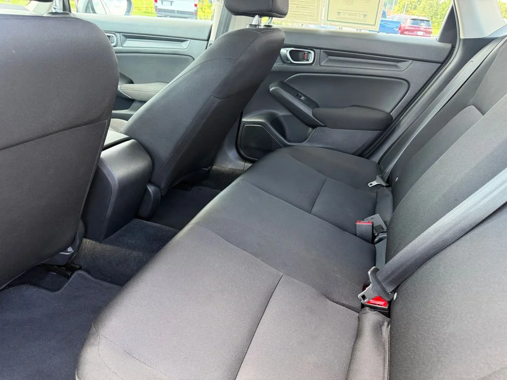 Used 2025 Silver Honda LX image 23