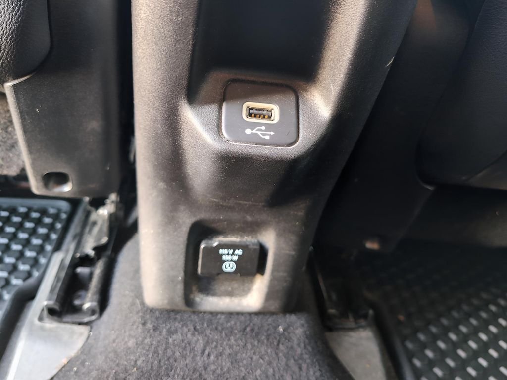 Used 2021 Omaha Orange Clearcoat Jeep Trailhawk image 27