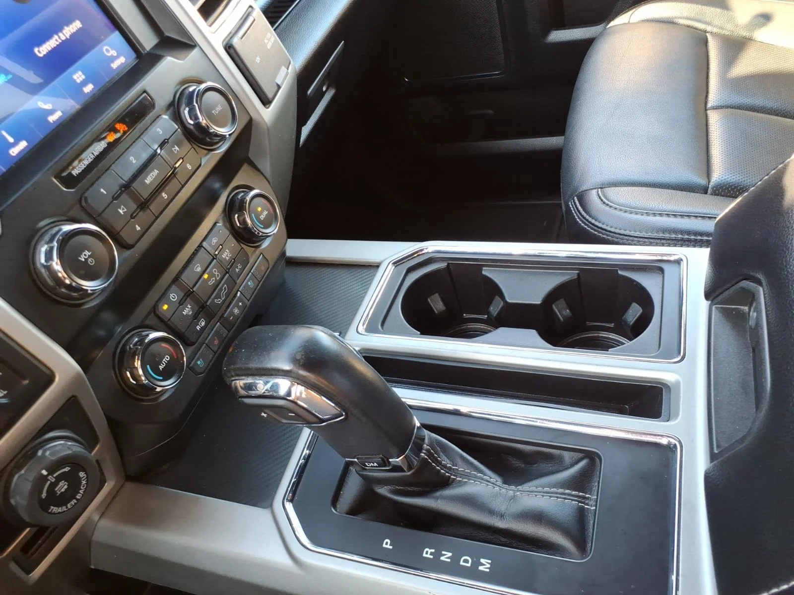 Used 2020 RED Ford LARIAT image 18