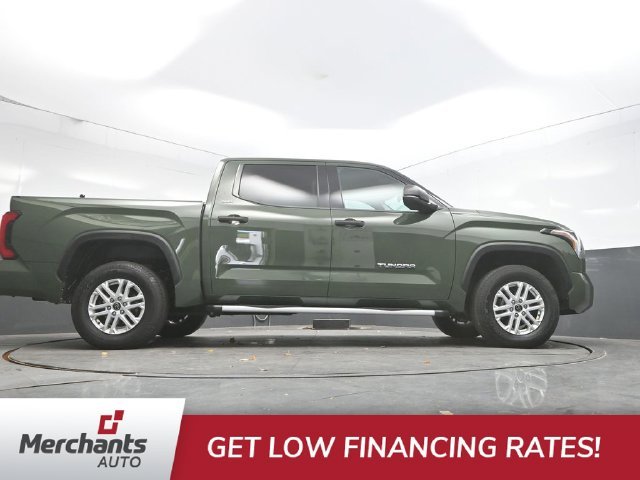 Used 2022 Green Toyota SR5 image 39