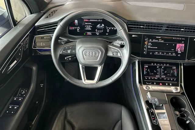 Used 2021 White Audi 55 Prestige image 13