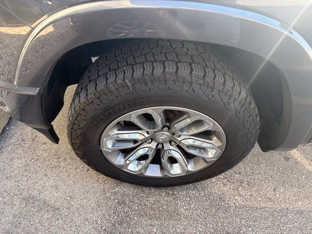 Used 2021 Granite Crystal Metallic Clearcoat Ram Laramie image 8
