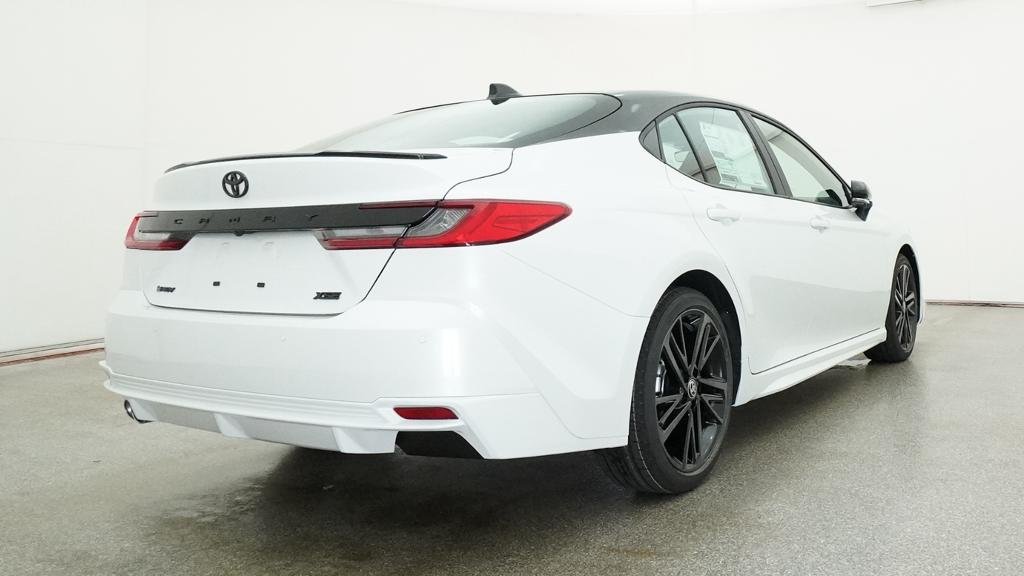New 2026 Wind Chill Pearl with Midnight Black Metallic roof Toyota XSE image 21
